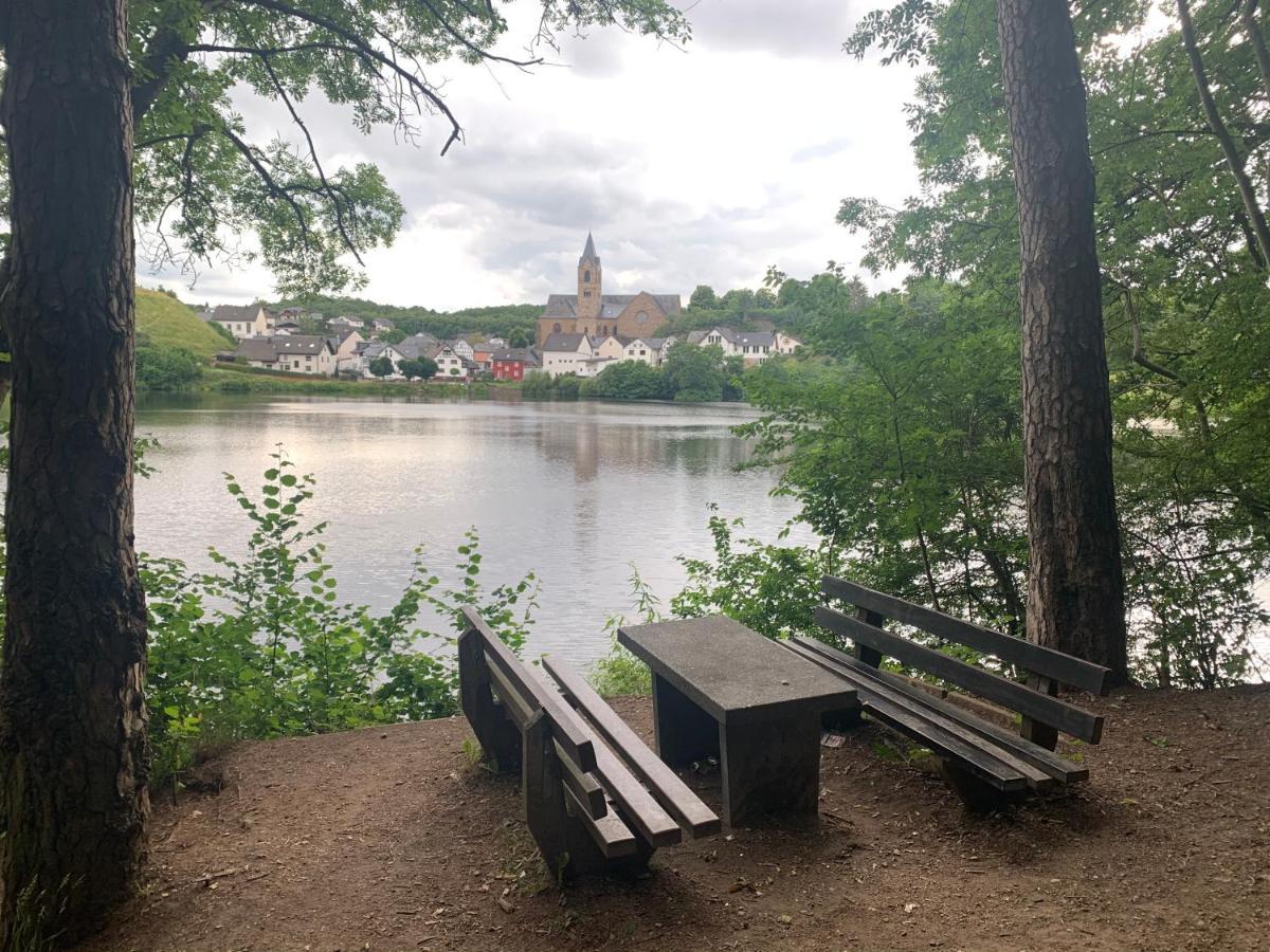 Ferienhaus Backesgarten Fuer 22 Personen Neichen エクステリア 写真