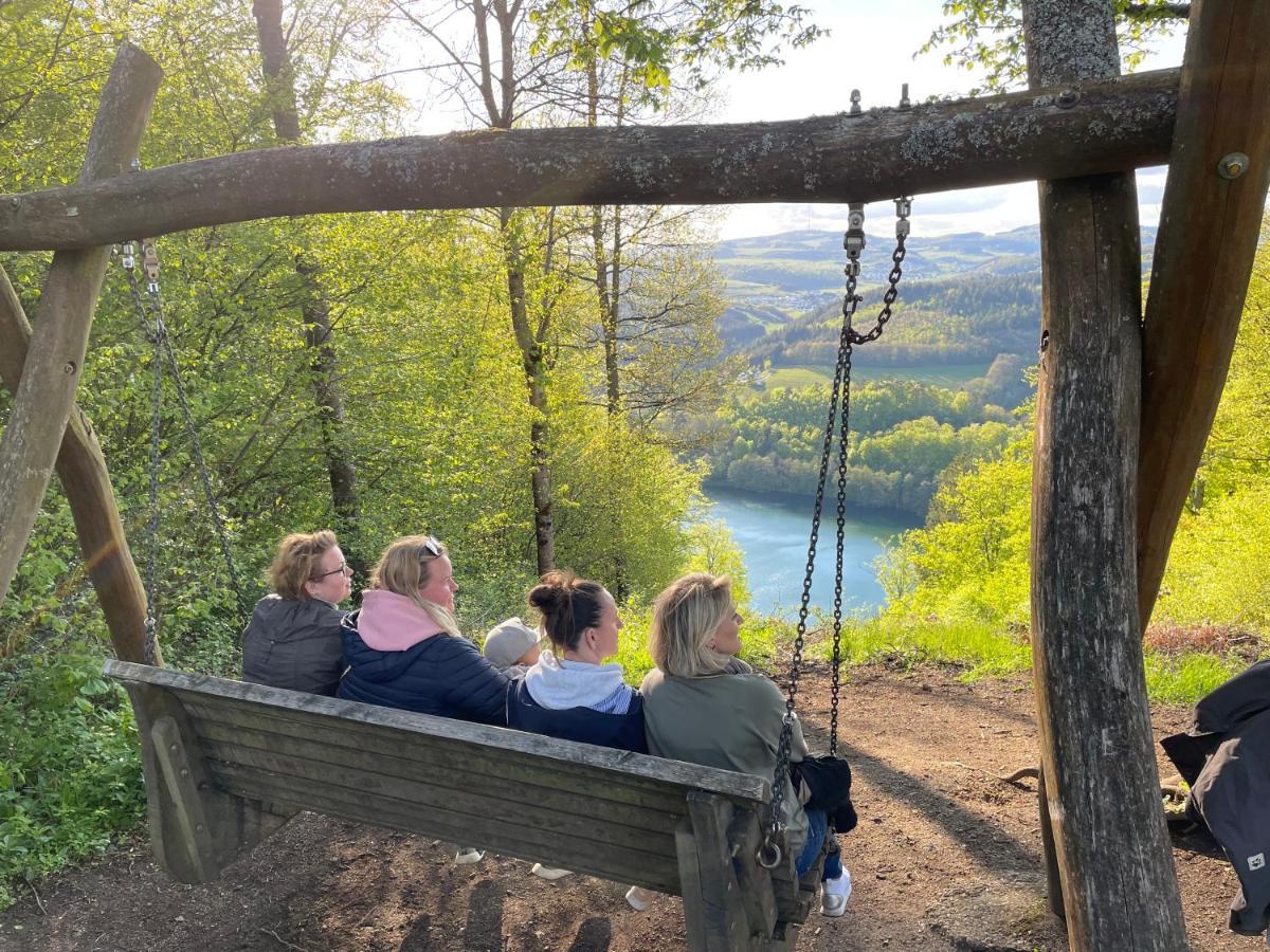 Ferienhaus Backesgarten Fuer 22 Personen Neichen エクステリア 写真