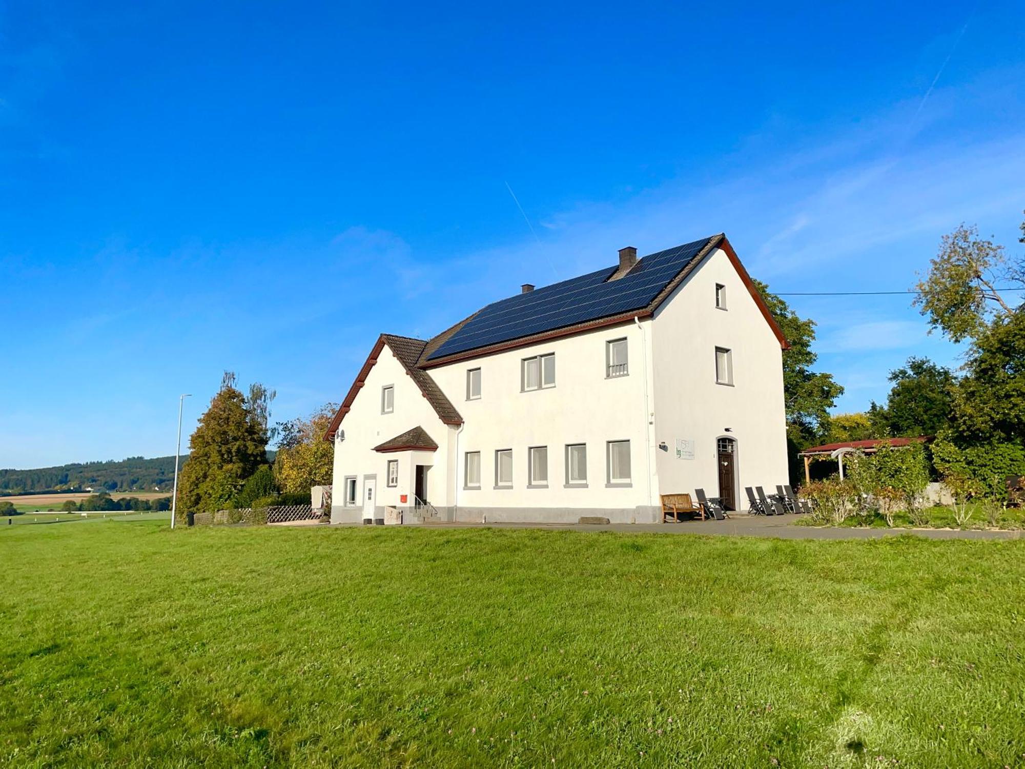 Ferienhaus Backesgarten Fuer 22 Personen Neichen エクステリア 写真