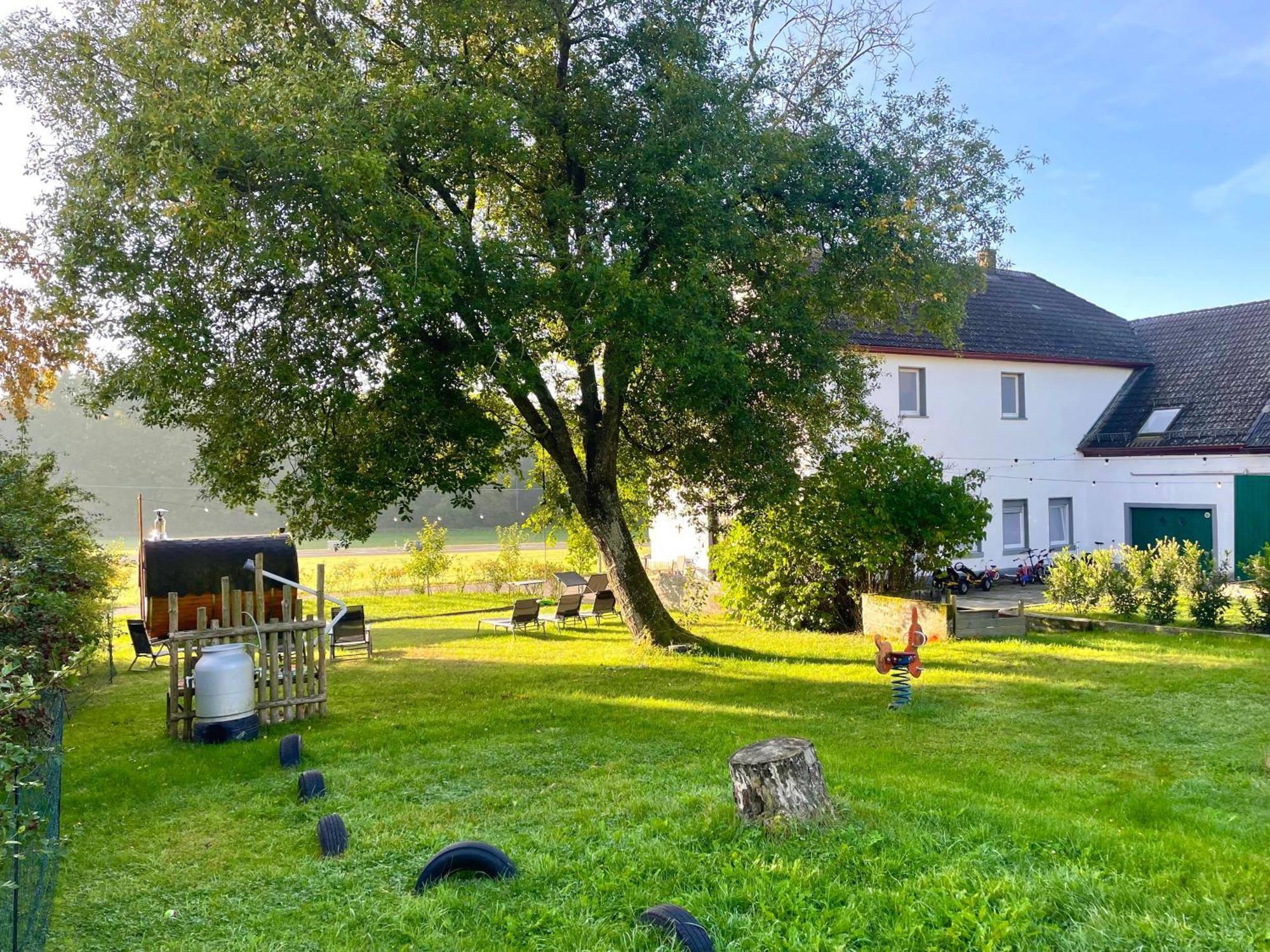 Ferienhaus Backesgarten Fuer 22 Personen Neichen エクステリア 写真